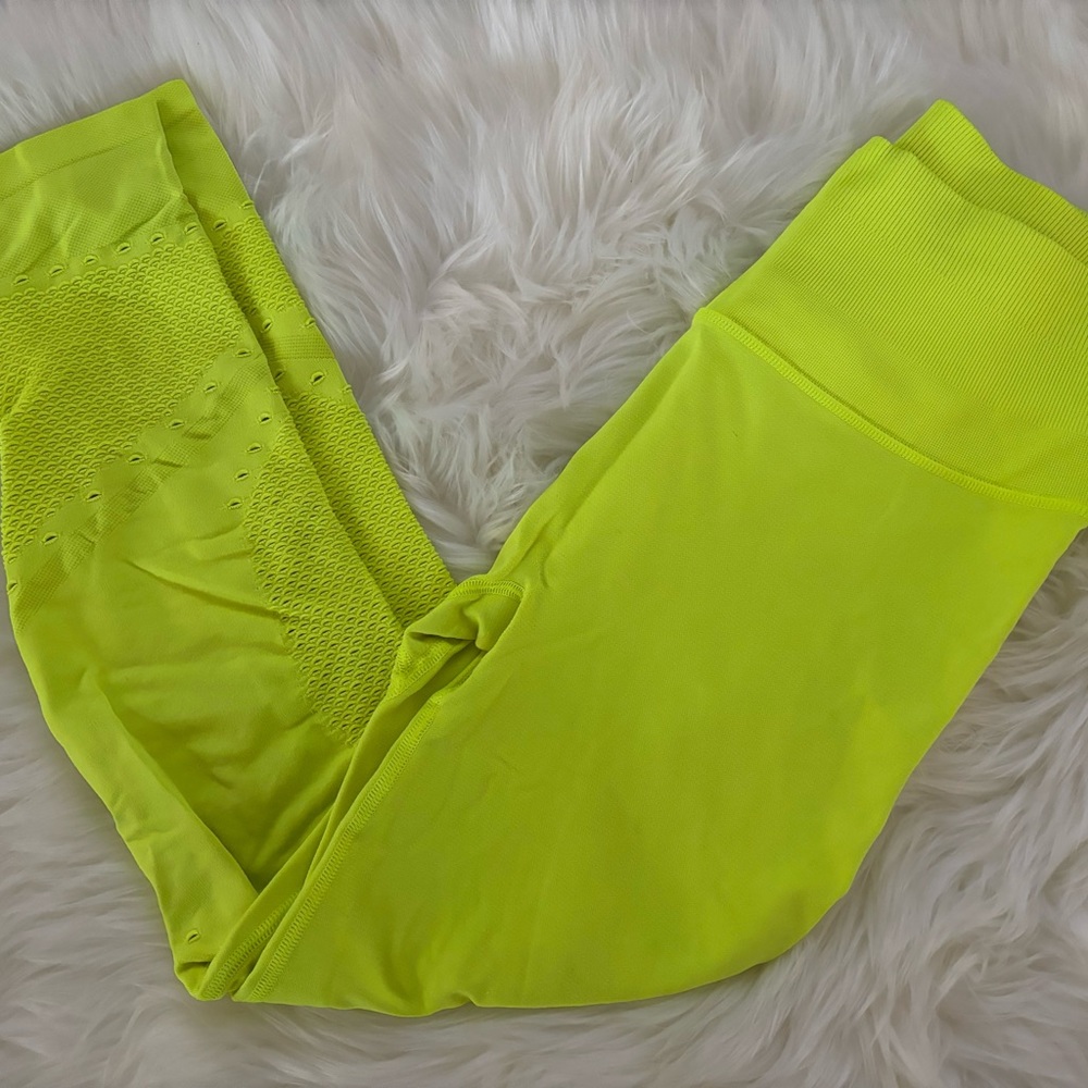 Victoria’s Secret leggings